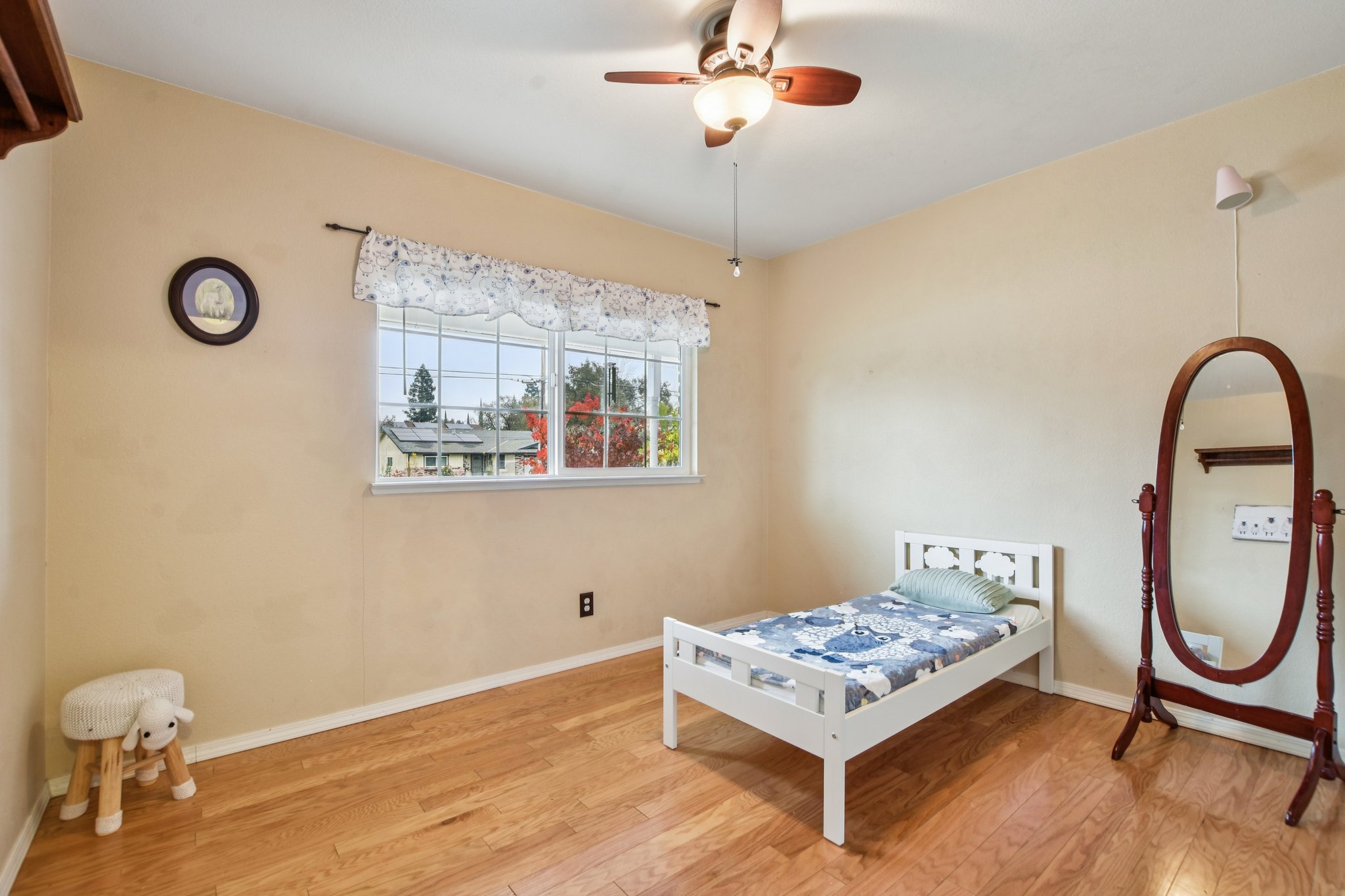 Van Maren Ln-S1612-020.jpg