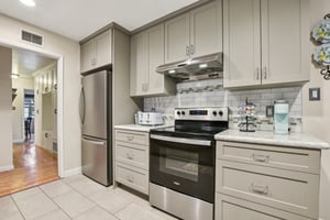 Van Maren Ln-S1612-010.jpg