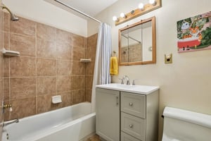 Van Maren Ln-S1612-012.jpg