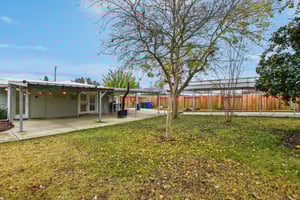 Van Maren Ln-S1612-025.jpg