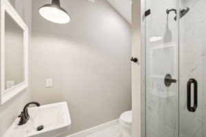 Photo 33