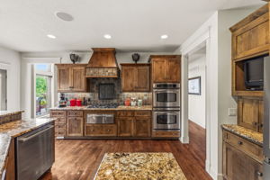  Photo 65