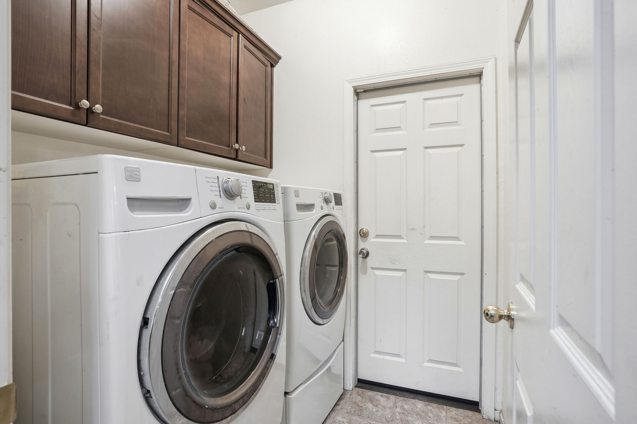 026_F8_7438 Ensminger Ave