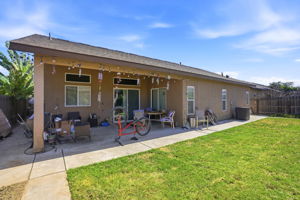 029_F8_7438 Ensminger Ave