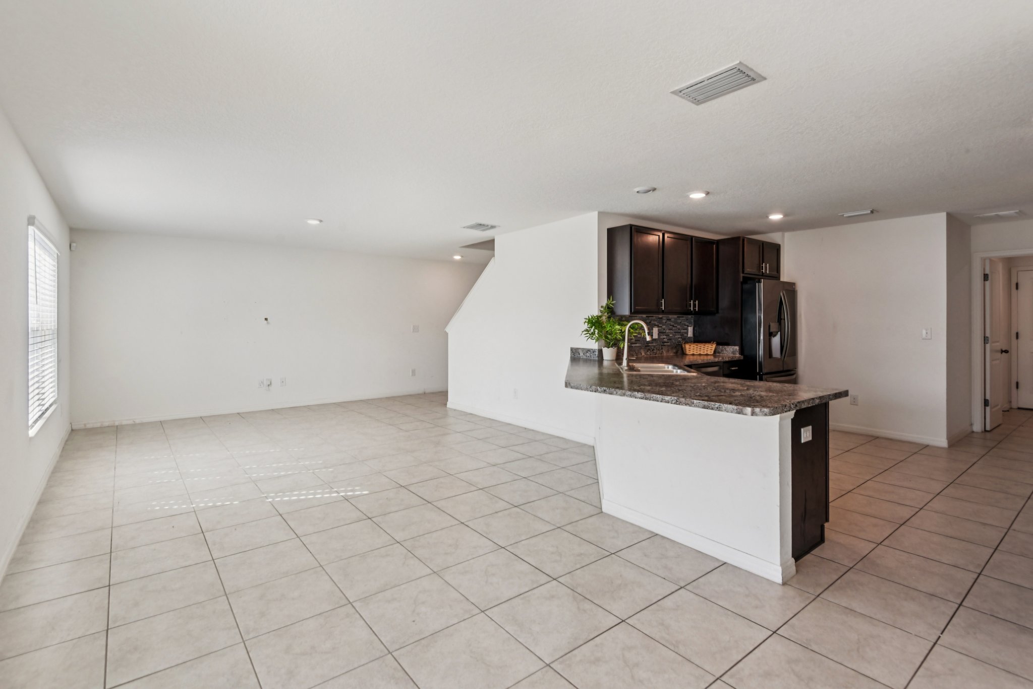 Northern Lights Dr-S1411-010.jpg