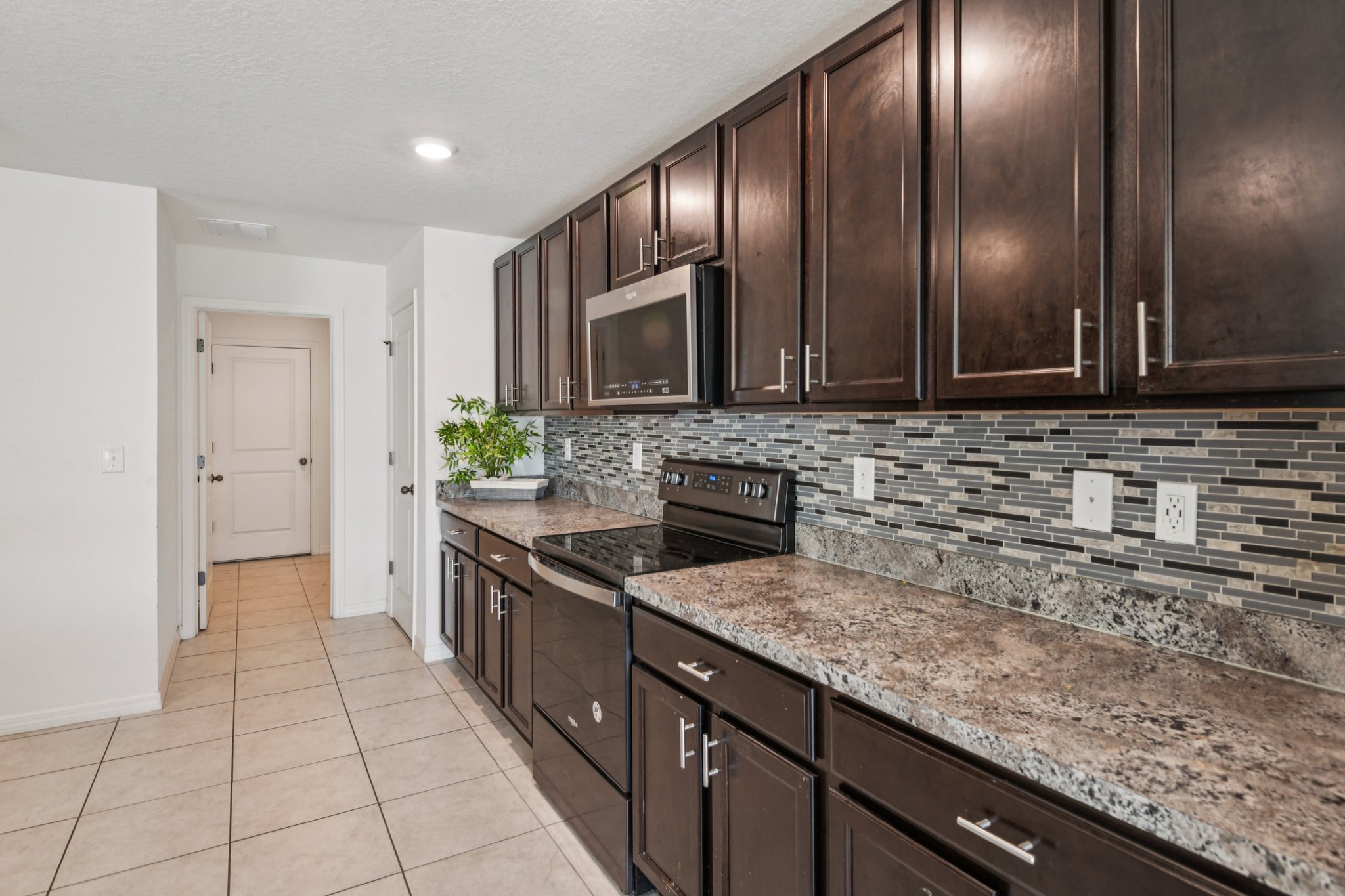 Northern Lights Dr-S1411-014.jpg