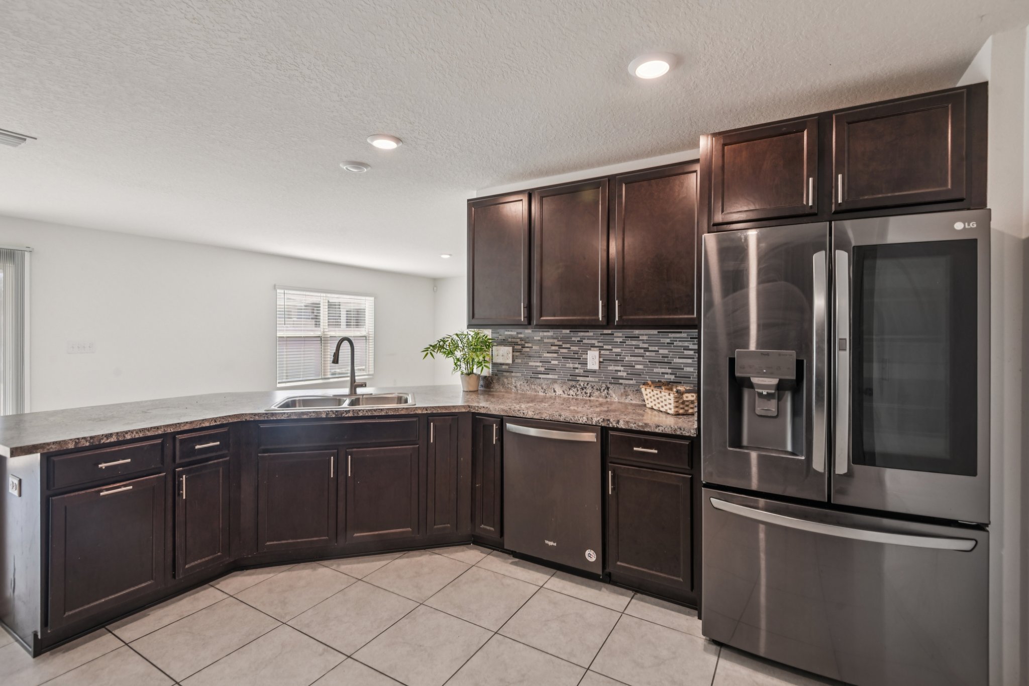 Northern Lights Dr-S1411-015.jpg