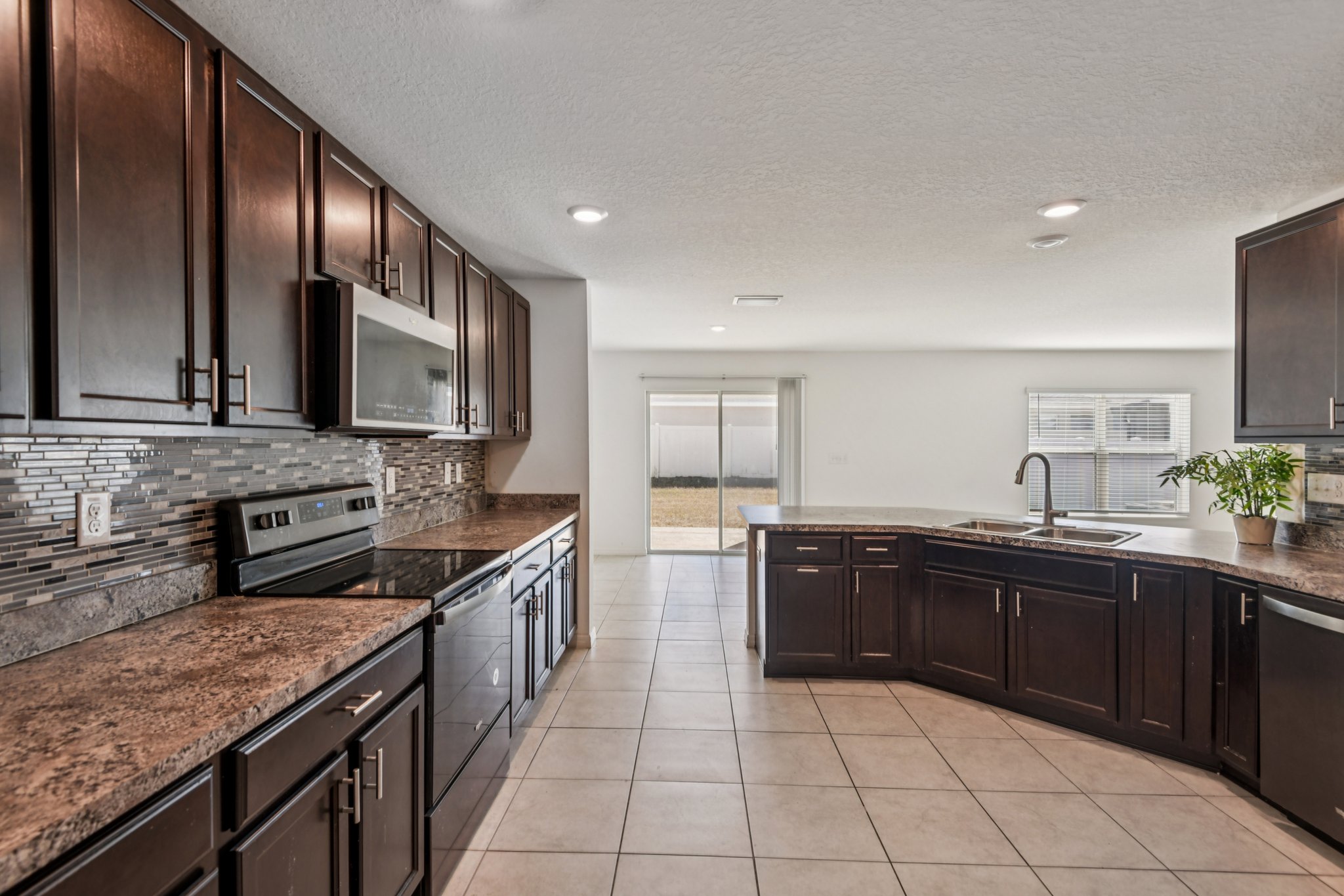 Northern Lights Dr-S1411-016.jpg