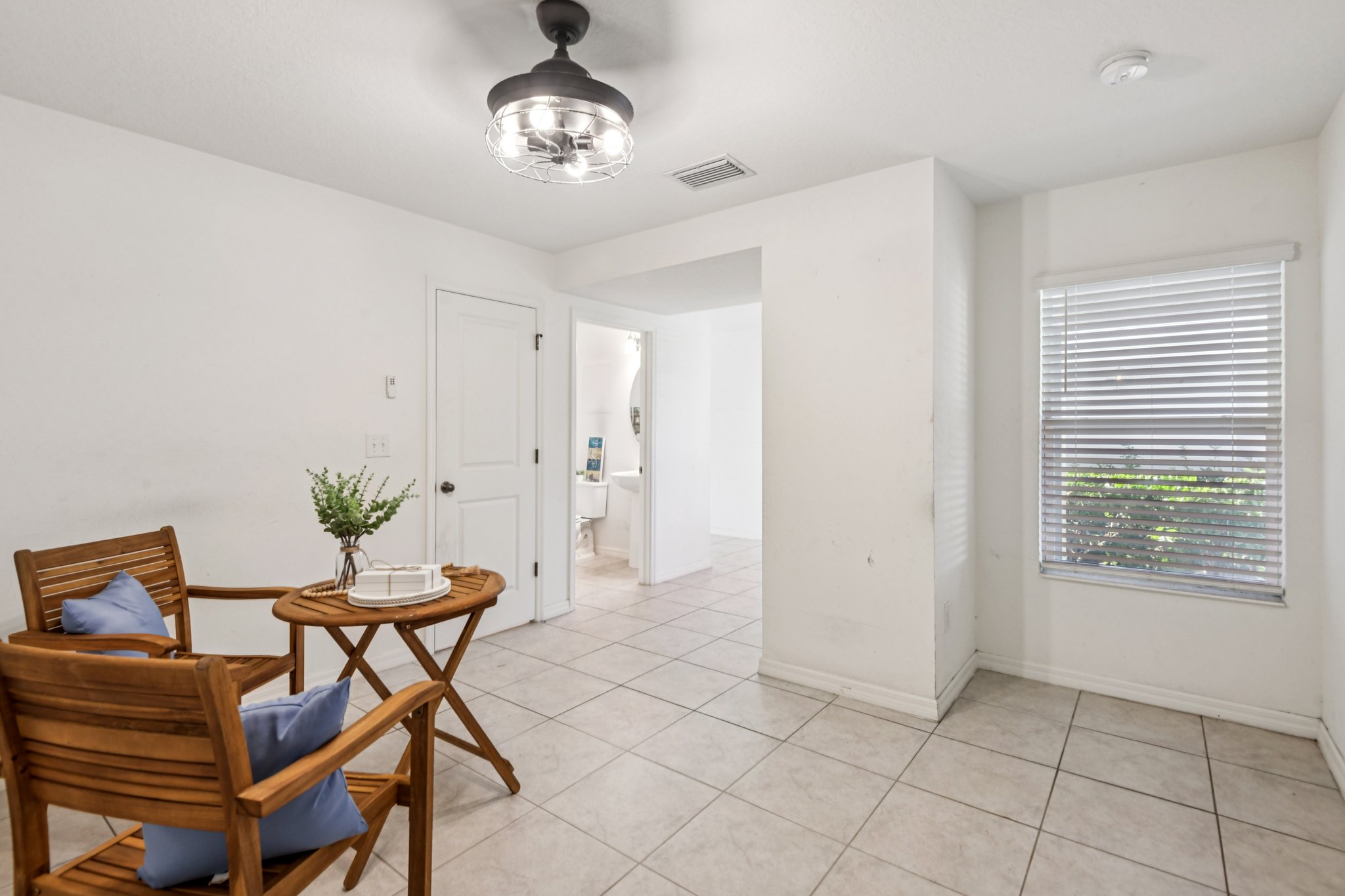 Northern Lights Dr-S1411-020.jpg