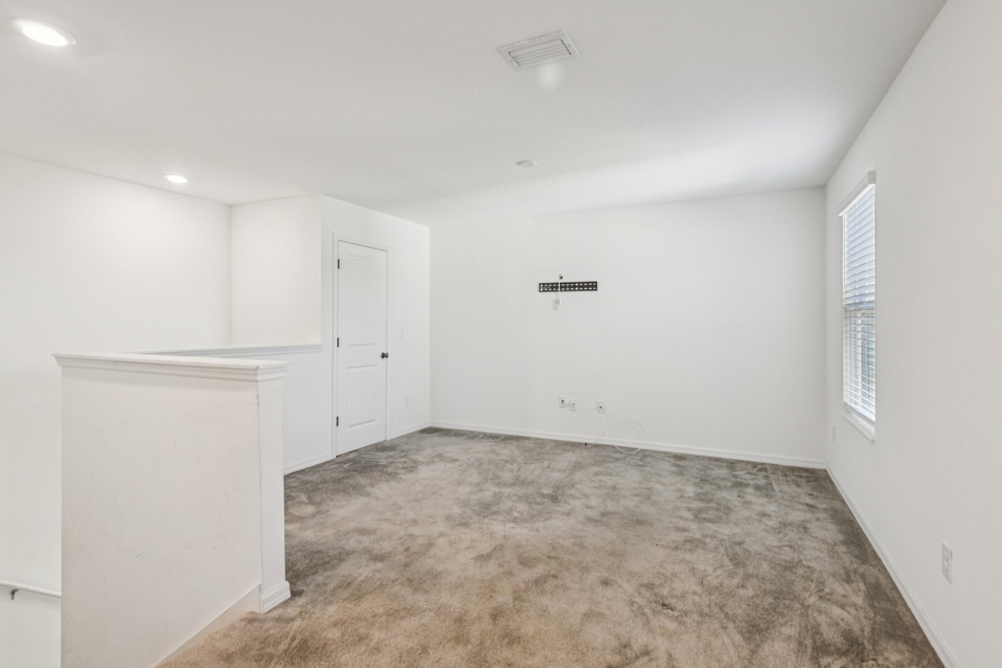 Northern Lights Dr-S1411-023.jpg