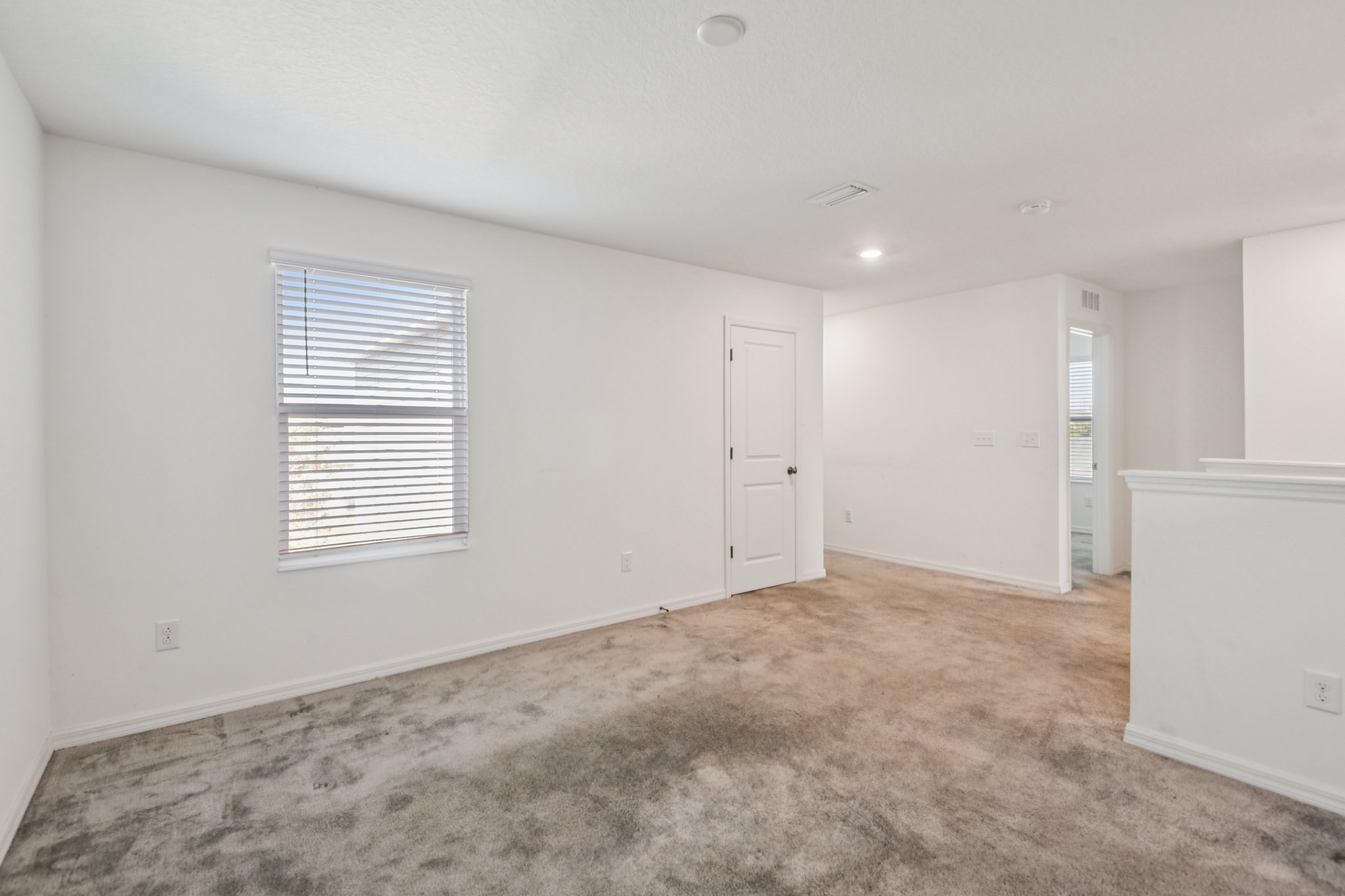 Northern Lights Dr-S1411-024.jpg