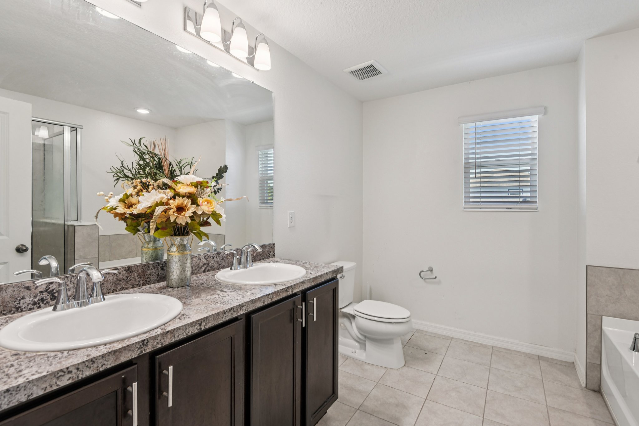 Northern Lights Dr-S1411-028.jpg