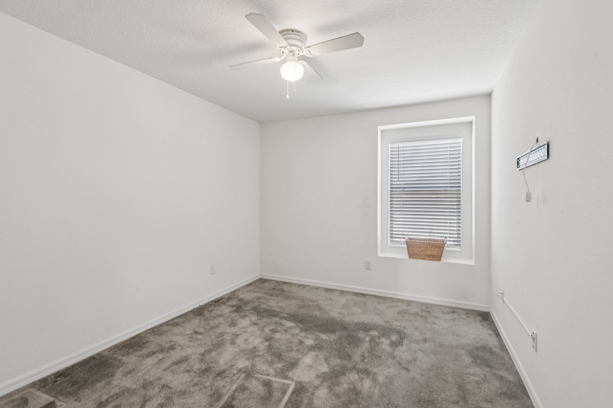 Northern Lights Dr-S1411-033.jpg