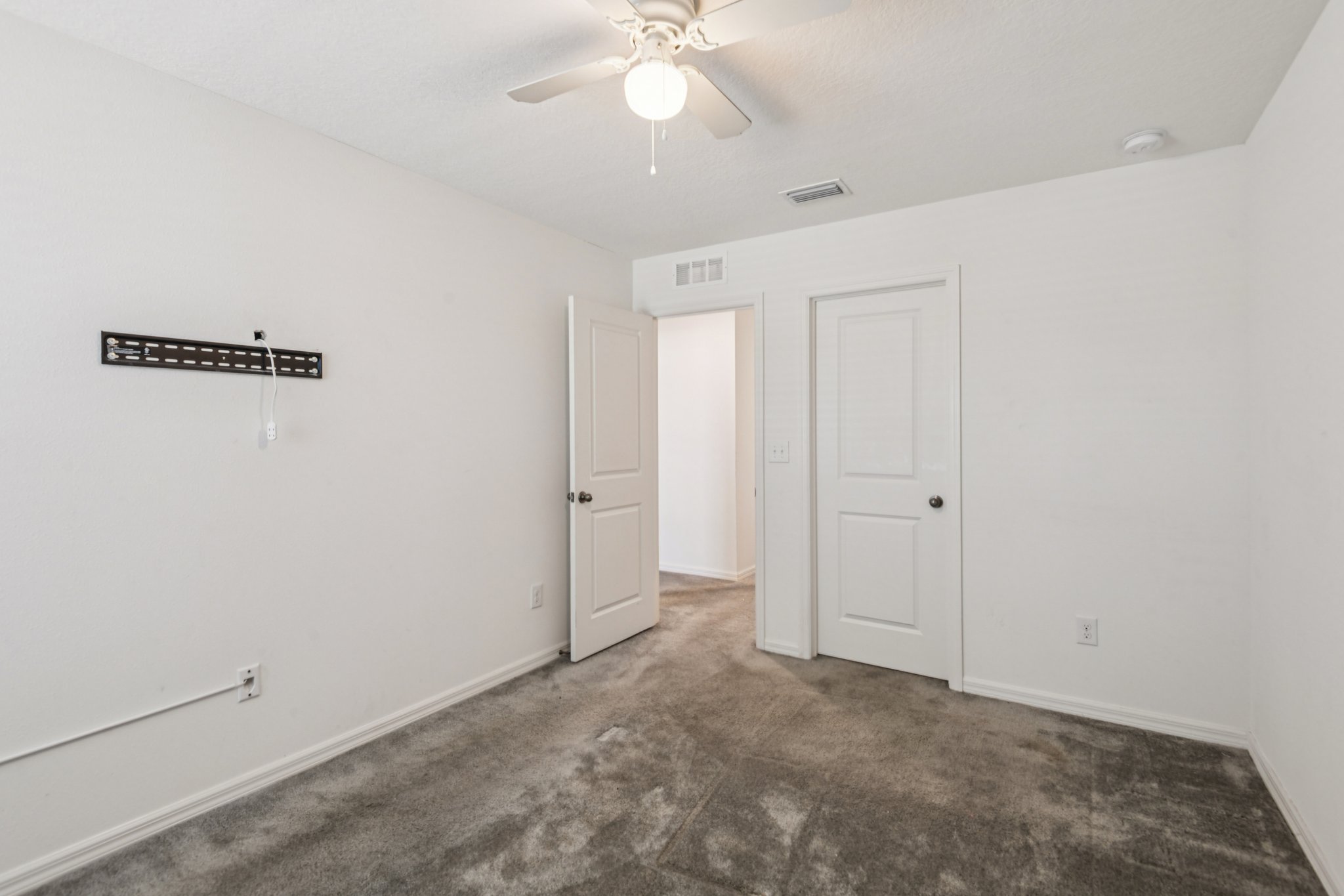 Northern Lights Dr-S1411-034.jpg