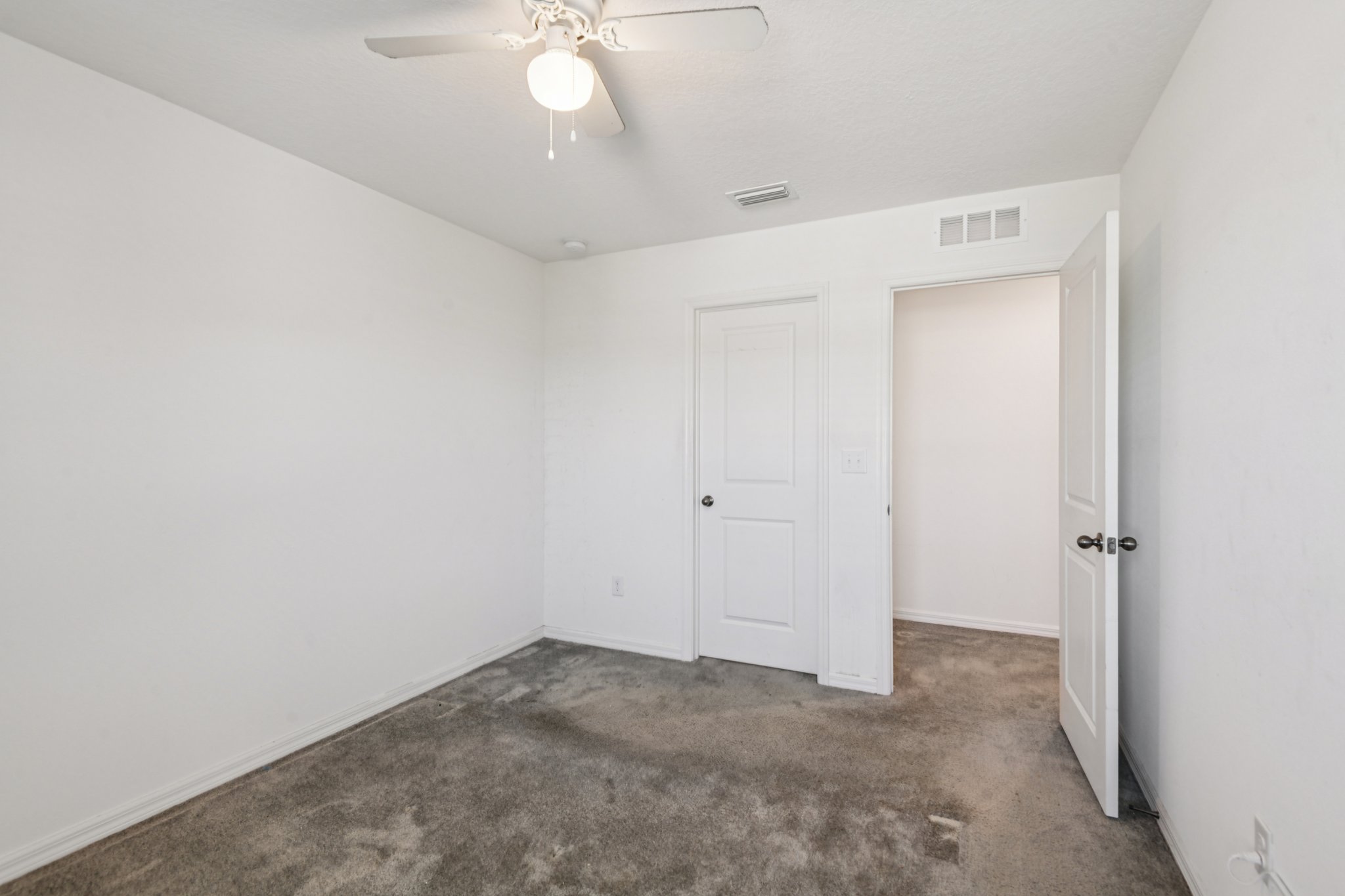 Northern Lights Dr-S1411-036.jpg