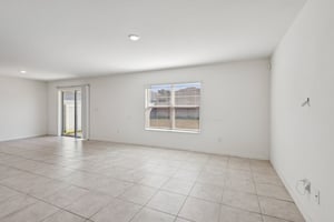 Northern Lights Dr-S1411-007.jpg