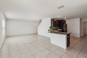 Northern Lights Dr-S1411-010.jpg