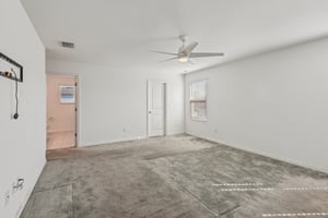 Northern Lights Dr-S1411-026.jpg