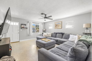 5 - 744 63rd Ave N, St. Petersburg, FL 33702