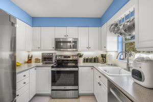 9 - 744 63rd Ave N, St. Petersburg, FL 33702