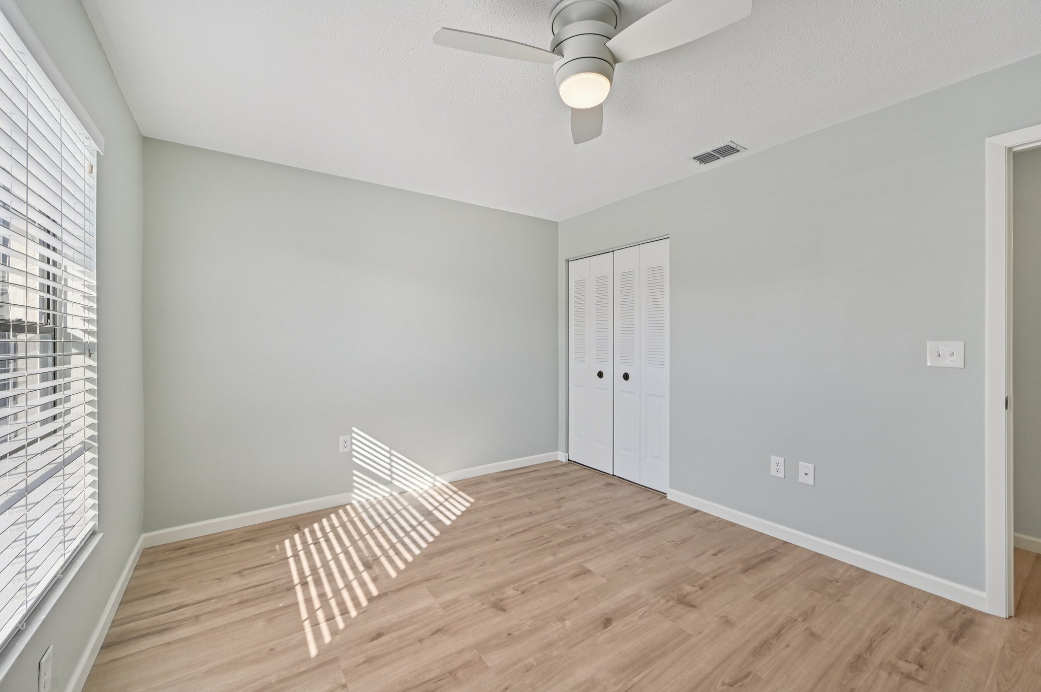 Avenida Estancias Unit D-S1612-020.jpg