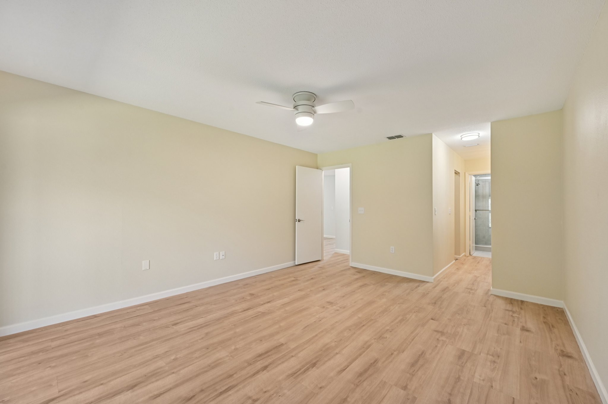 Avenida Estancias Unit D-S1612-024.jpg