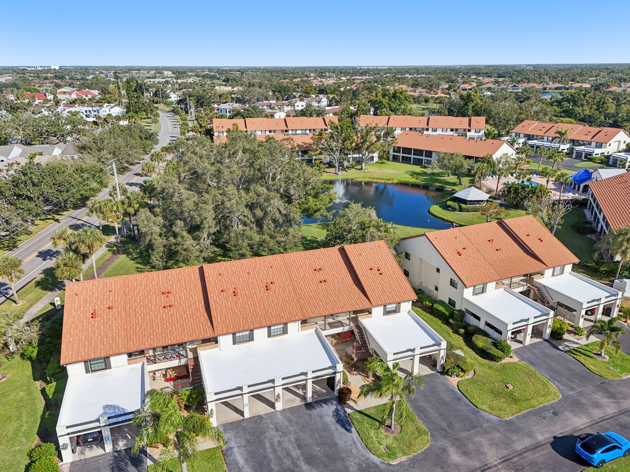 Avenida Estancias Unit D-S1612-037.jpg