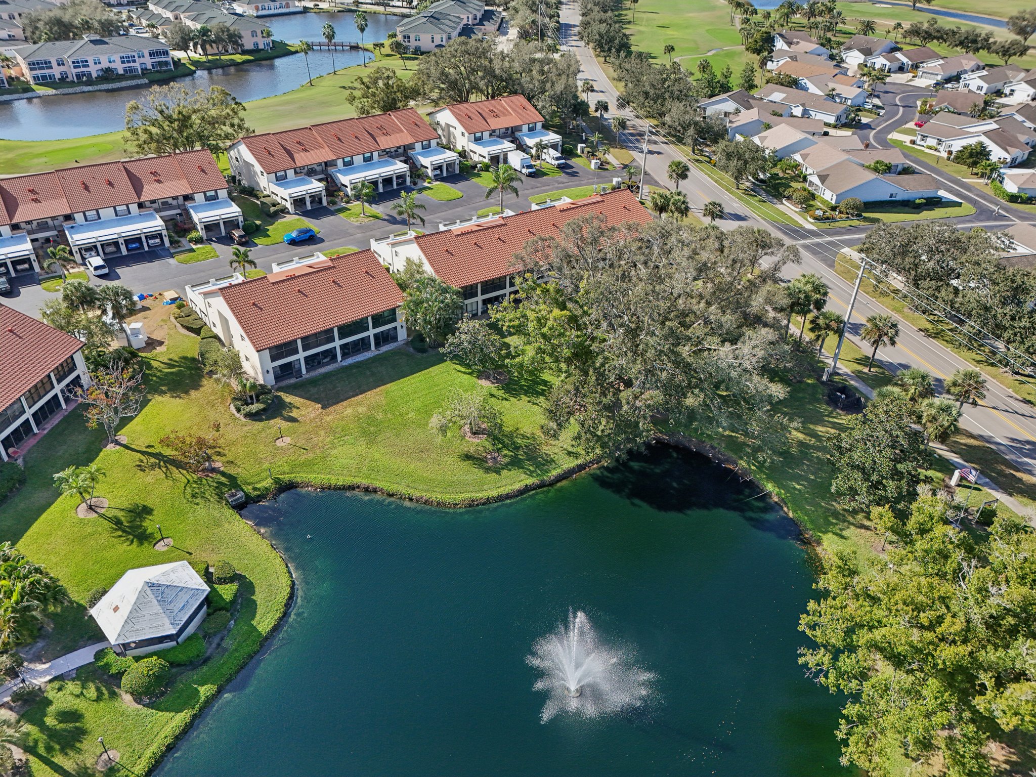 Avenida Estancias Unit D-S1612-040.jpg