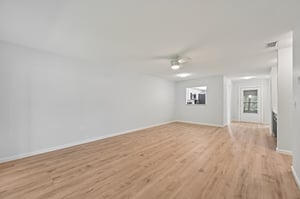 Avenida Estancias Unit D-S1612-012.jpg