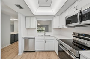 Avenida Estancias Unit D-S1612-015.jpg