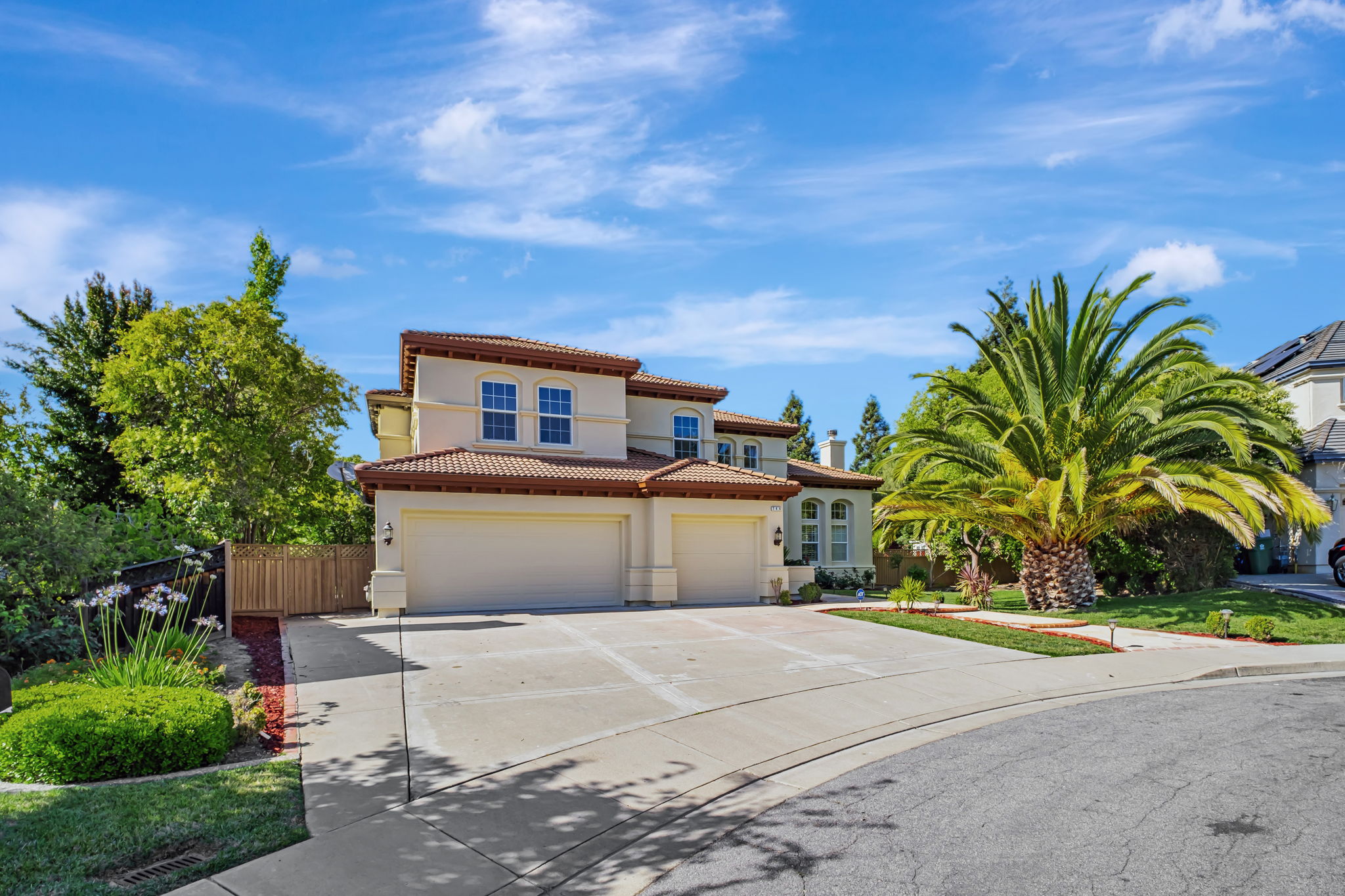 002_ 744 Bodega Ct 