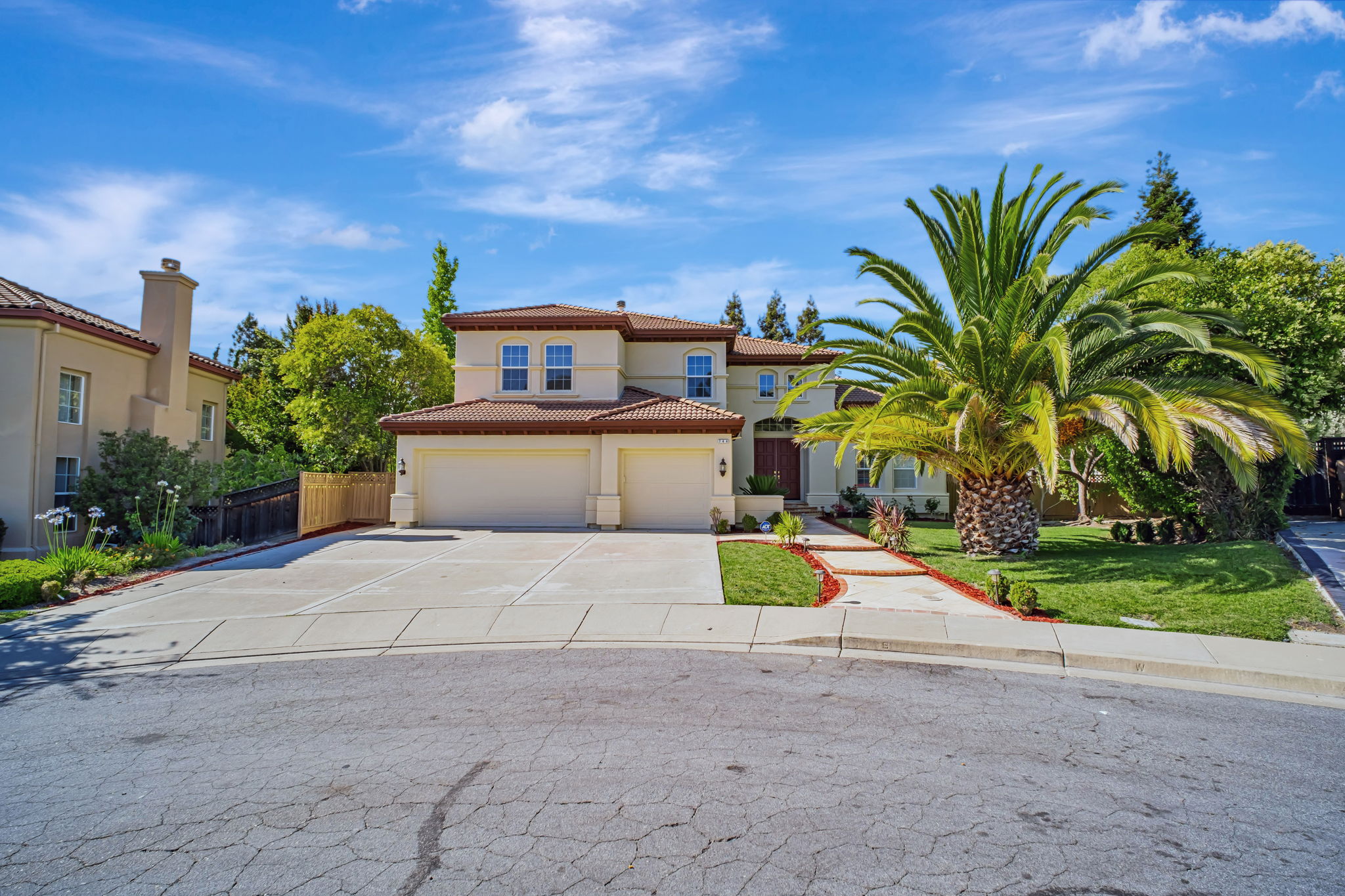004_ 744 Bodega Ct 