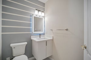 041_ 744 Bodega Ct 