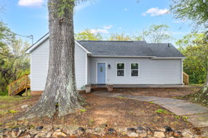 744 Caleb St-2