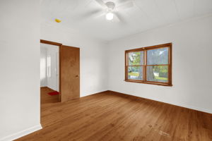 744 Caleb St-18