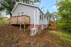 744 Caleb St-27