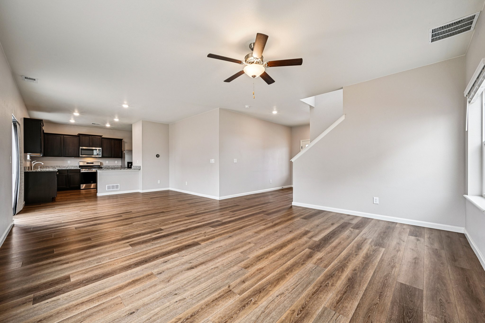 Hearthstone Ave-S1802-013.jpg