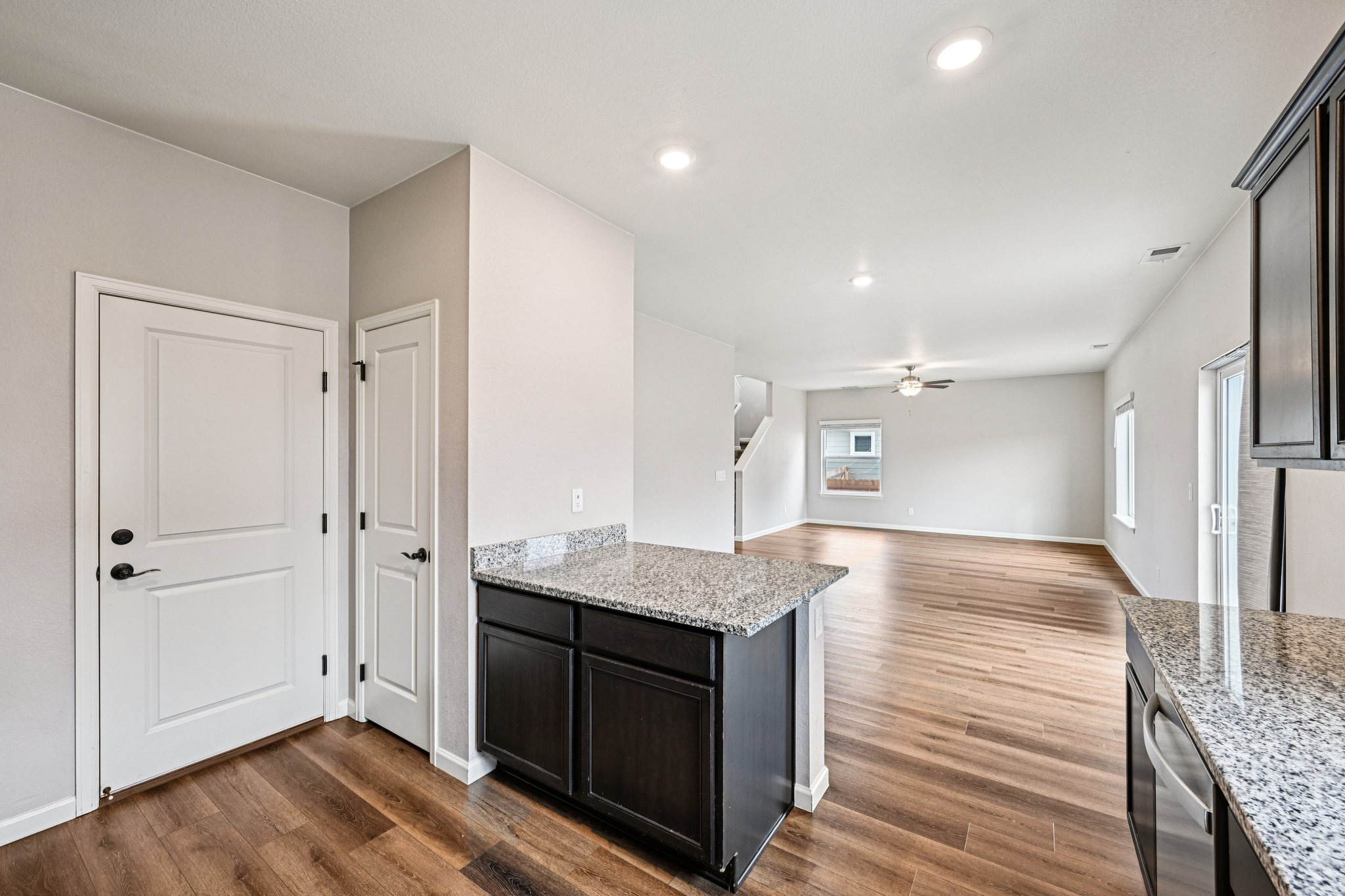 Hearthstone Ave-S1802-022.jpg