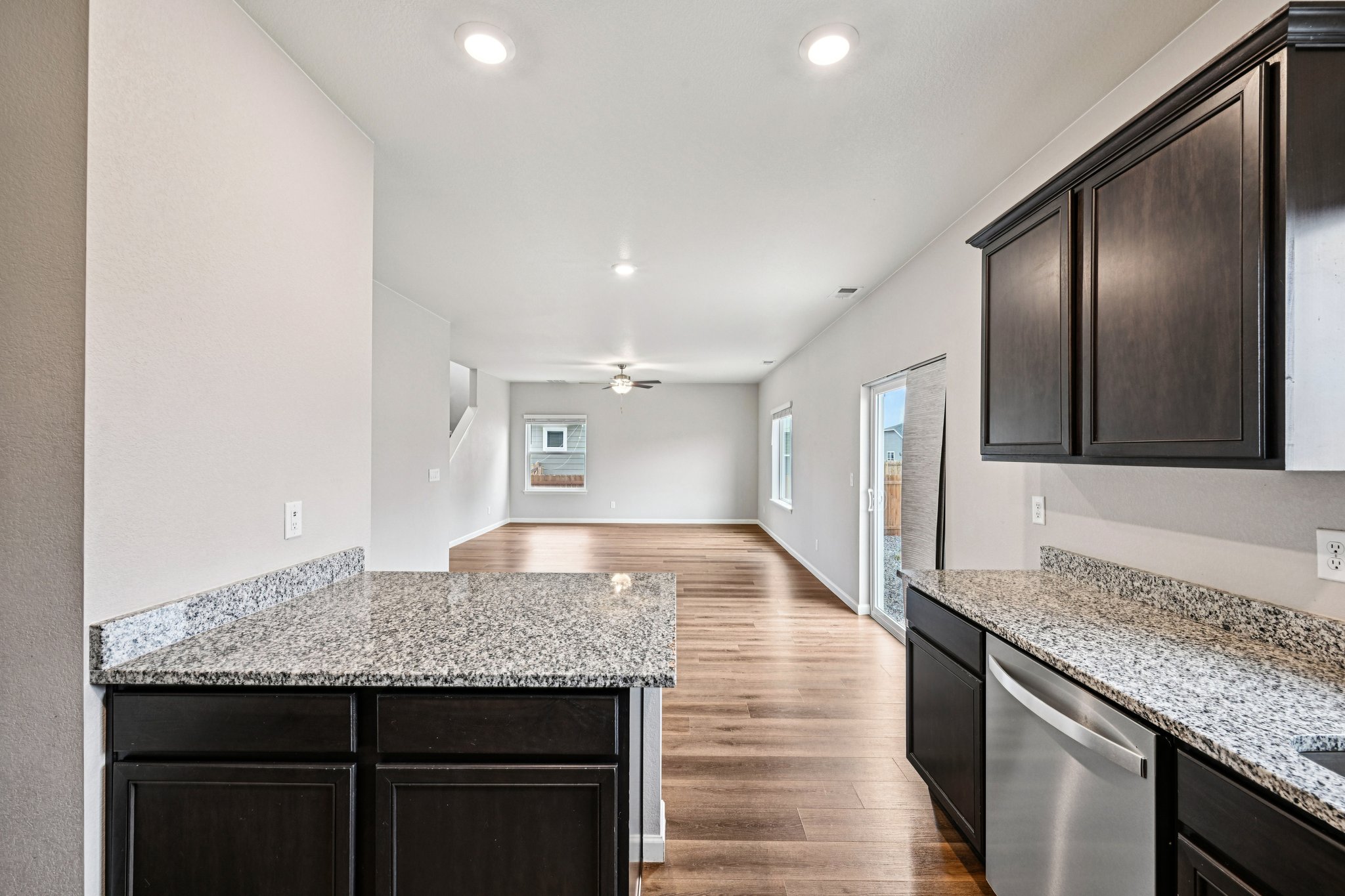 Hearthstone Ave-S1802-023.jpg