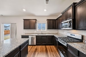 Hearthstone Ave-S1802-024.jpg