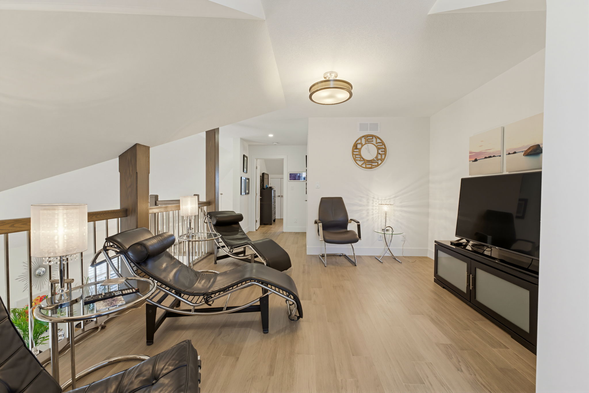  Photo 36
