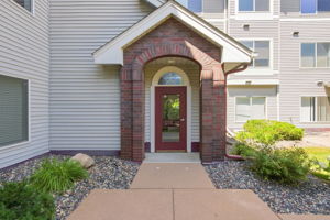  Photo 0