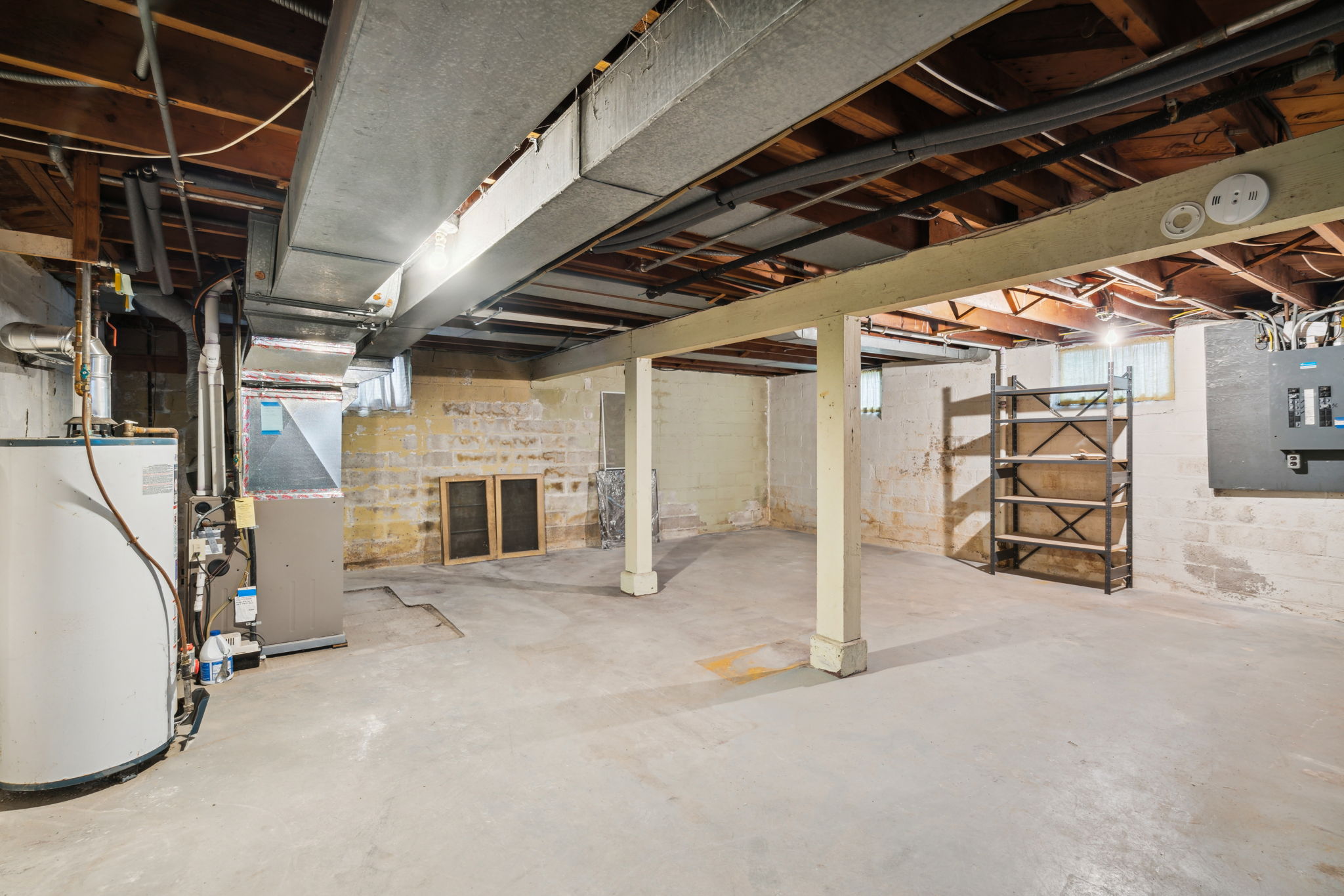 17_Interior