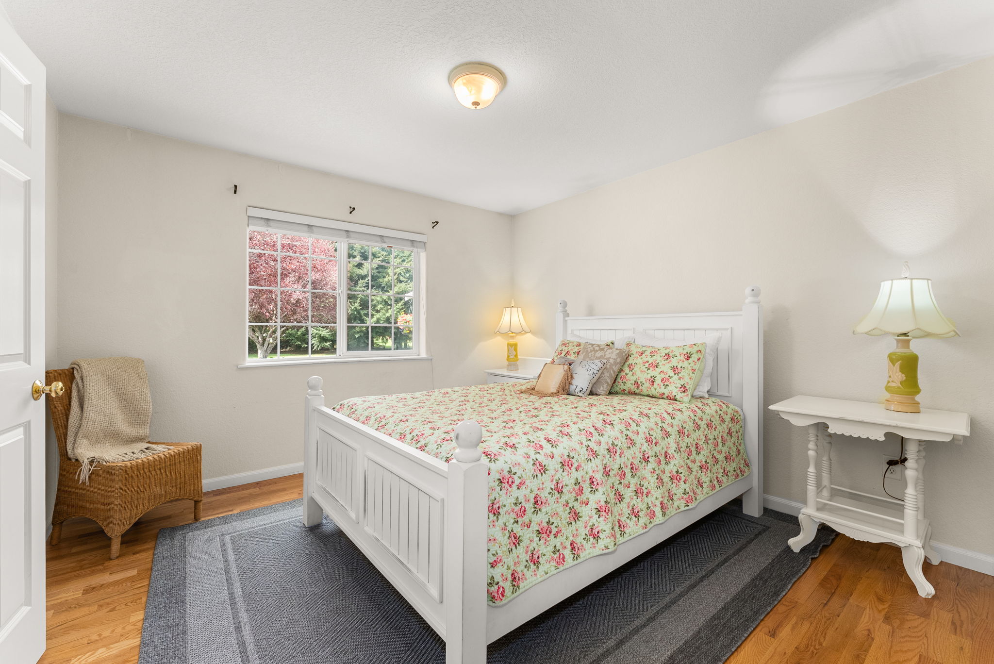 Bright and refreshing guest bedroom