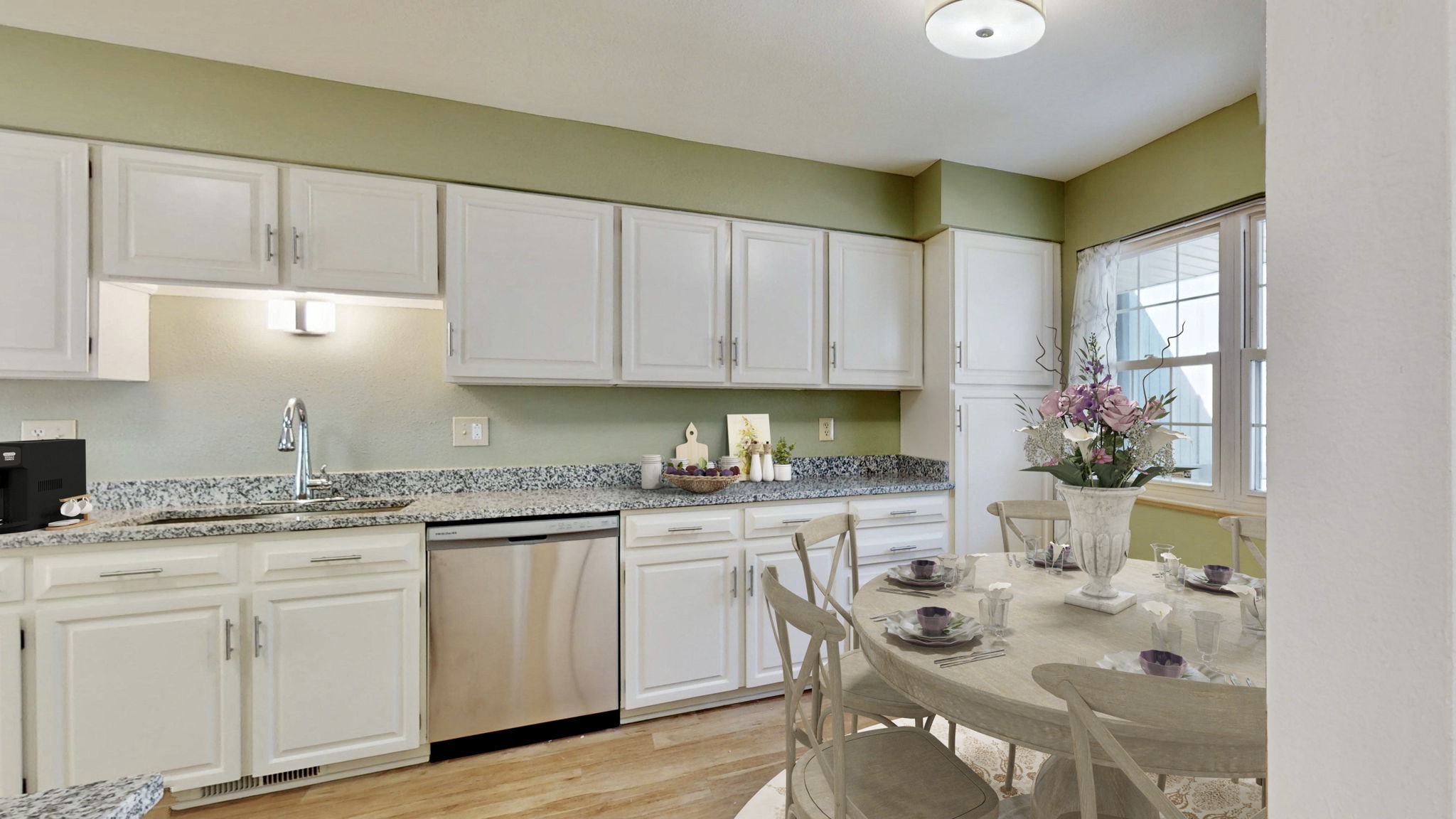 Kitchen & Breakfast Nook