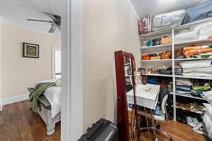  Photo 31