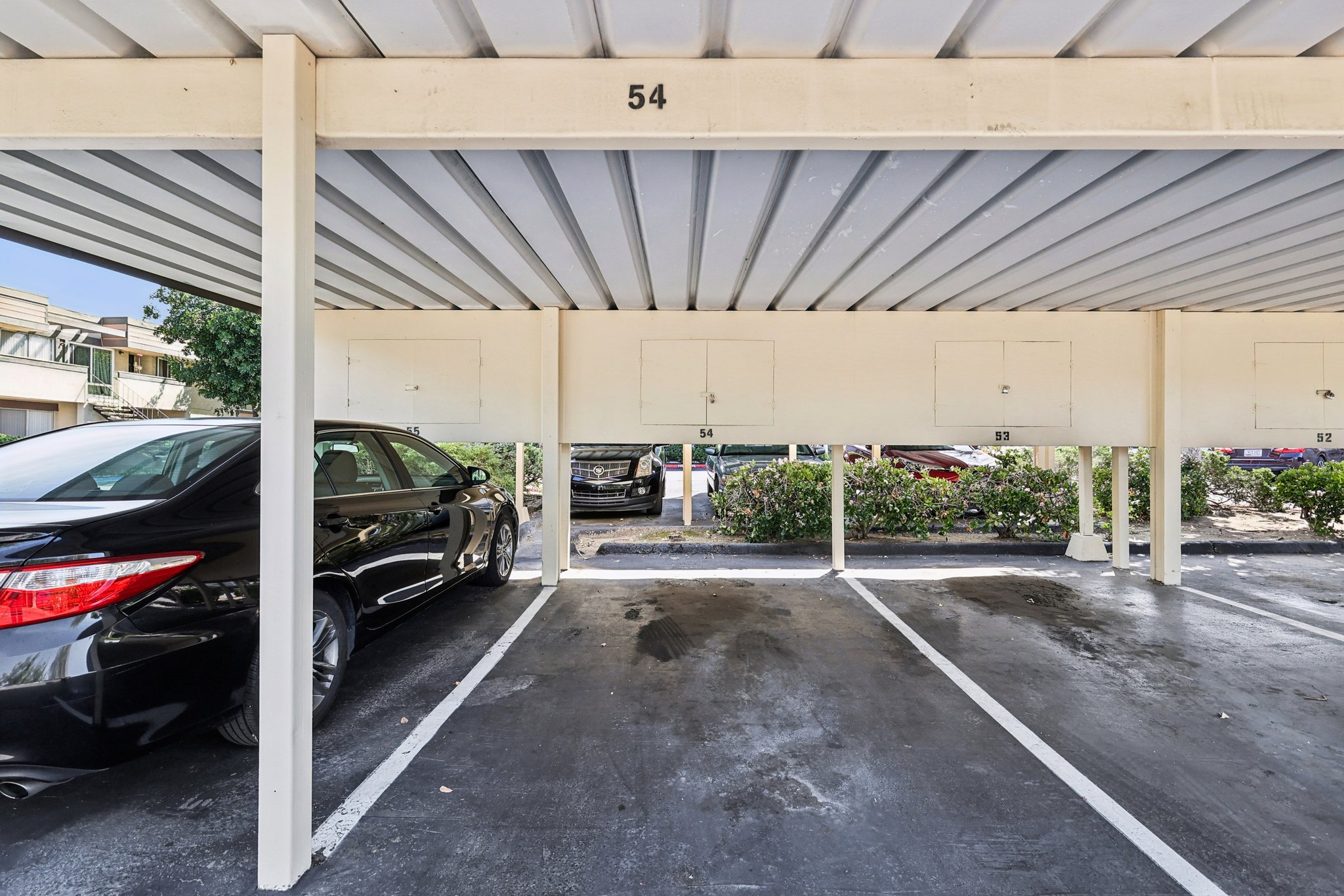 E Bradley Ave 54-S1703-024.jpg