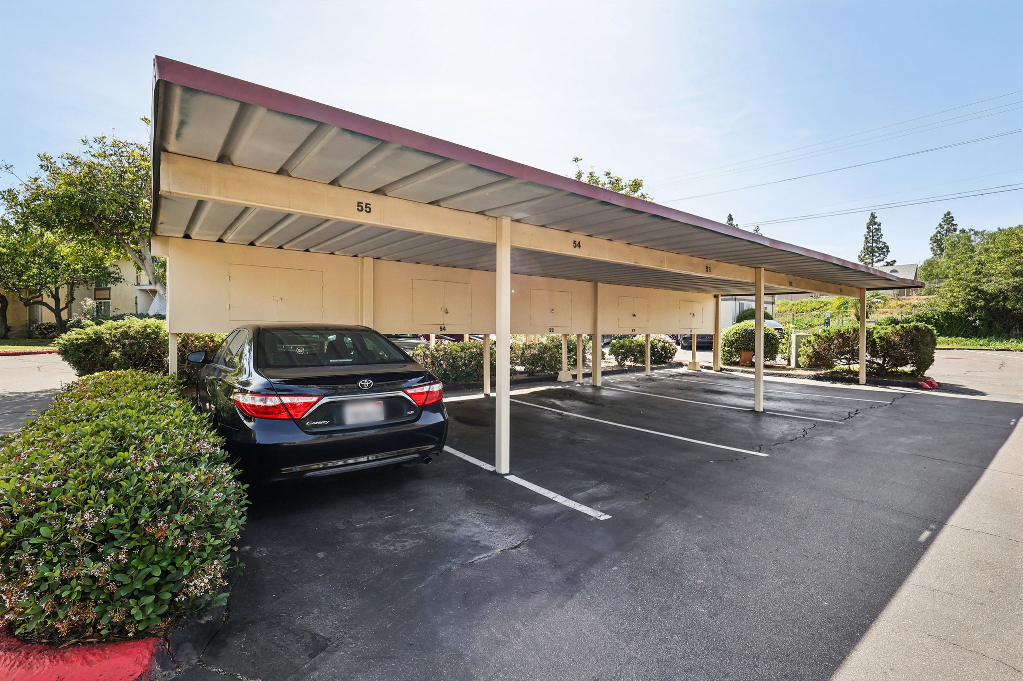 E Bradley Ave 54-S1703-027.jpg