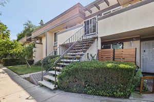 E Bradley Ave 54-S1703-003.jpg