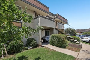 E Bradley Ave 54-S1406-003.jpg